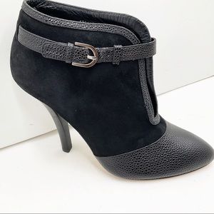 🆕{Ask Alice} Turner Leather Ankle Booties